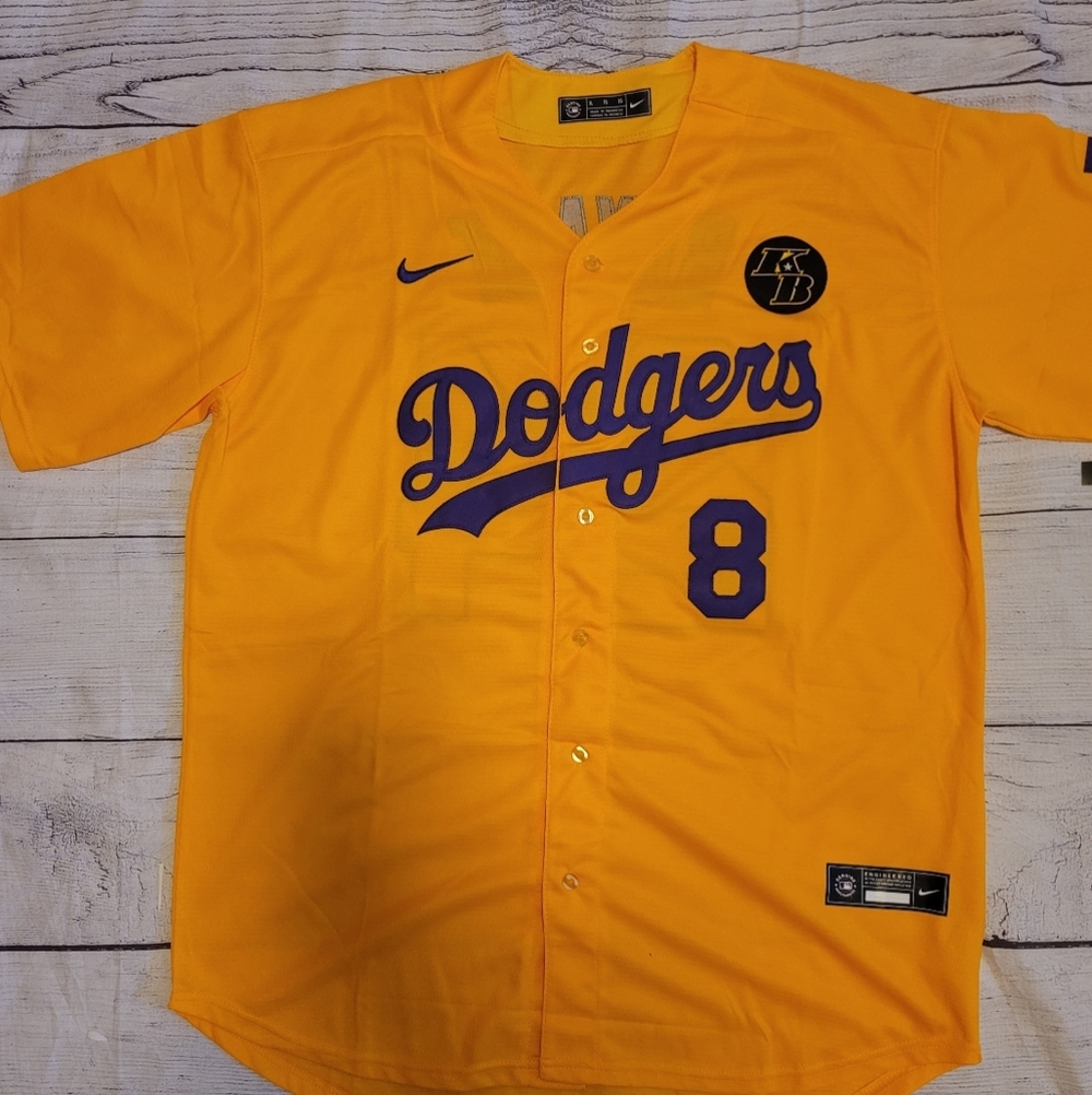 Los Angeles Dodgers | Kobe Bryant Jersey - Picture 1 of 3
